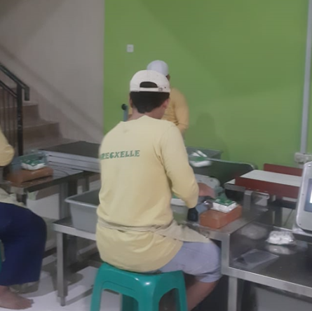 Cireng Brecxelle Naik Kelas Ramaikan Supermarket