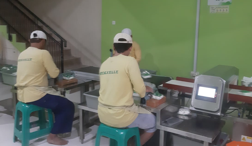 Cireng Brecxelle Naik Kelas Ramaikan Supermarket